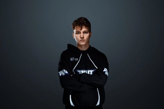 畅享LOL电竞赛事的官方平台体验